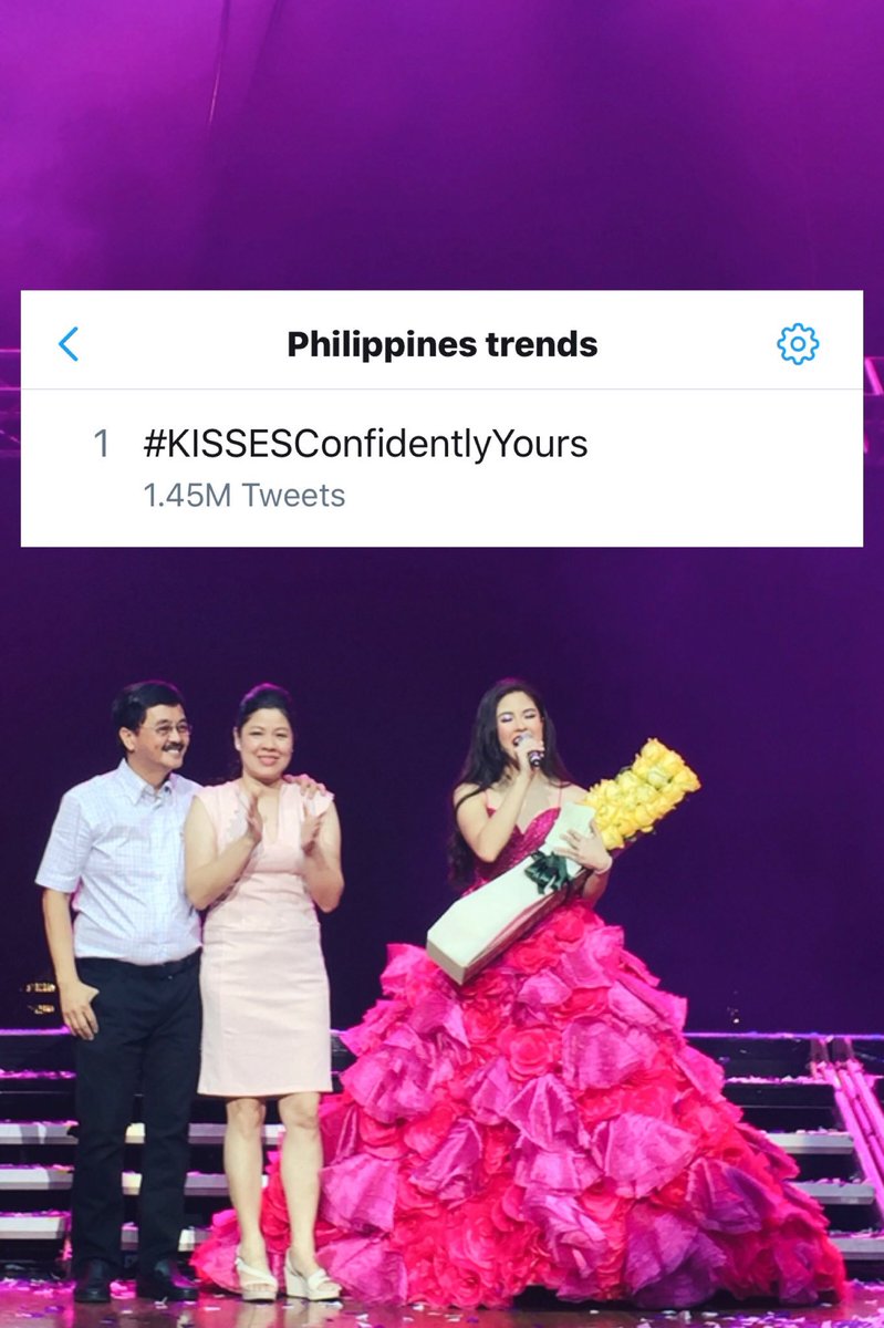 JanellaTubil's tweet photo. Sa mga hindi umalis ng tweeter jan. May tanong ako sa inyo NA  BREAK NA BA ANG RECORD NA TO?? I MEAN YONG TWEET COUNTS??? 
1.45MILLION kasi that time nakakapatay sa kilg sobraaaaa
#KissTon https://t.co/mHQ2babeZq