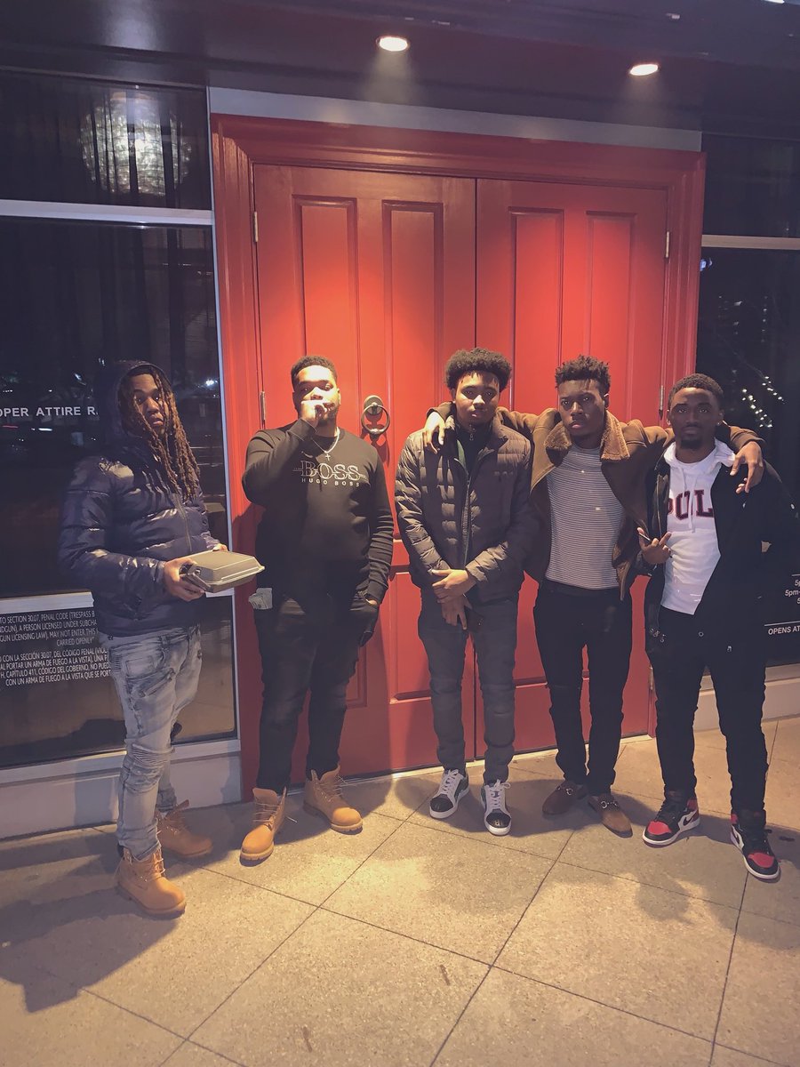 TeePhill_'s tweet photo. Missing A Few But We Still In Tier 🥇 #TopTierRecords #Beginning https://t.co/d8yeMSZ8OT