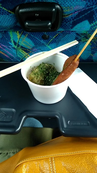 「麺 テーブル」のTwitter画像/イラスト(古い順)