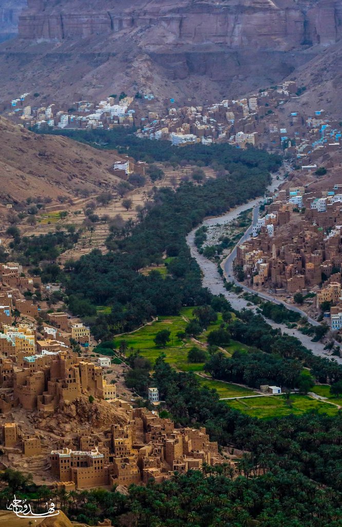 اللهم إني أصبحت أشهدك وأشهد حملة عرشك وملائكتك وجميع خلقك أنك أنت الله لا إله إلا أنت وحدك لا شريك لك وأن محمد عبدك ورسولك