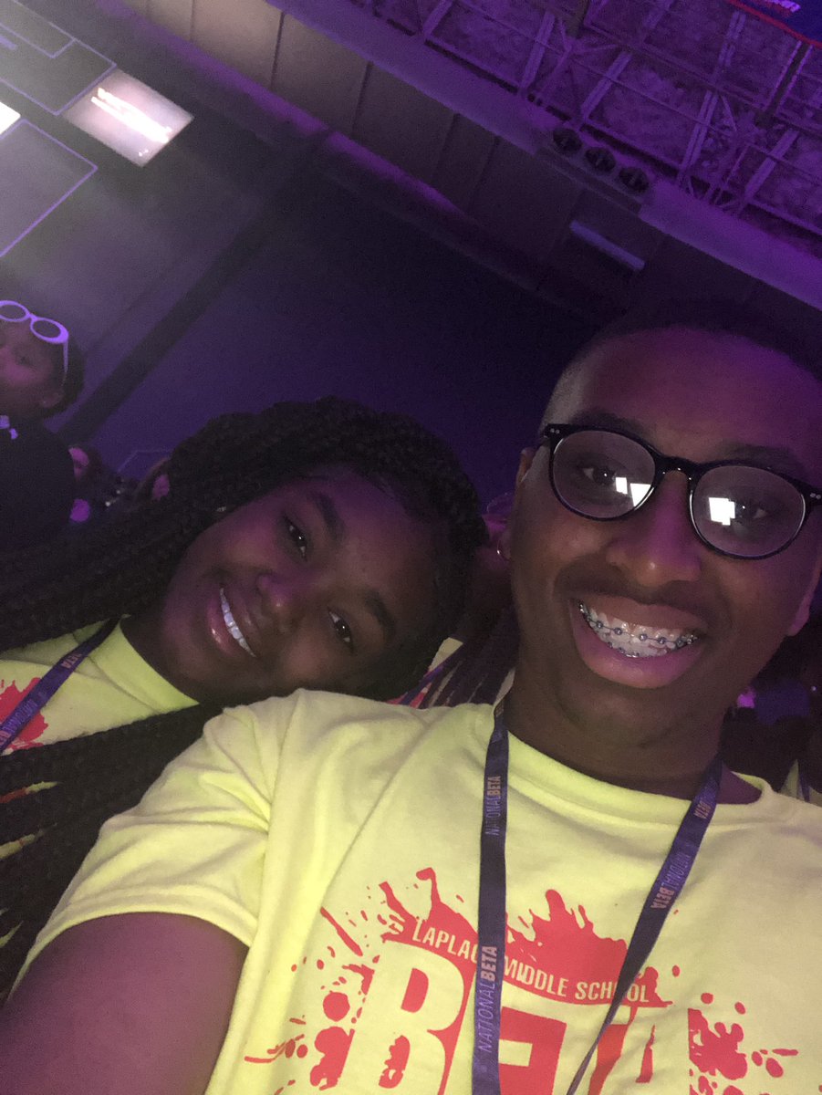iamparisallen's tweet photo. Beta Con 2019 💙❤️🐯 #betaCon2019 #lestigers https://t.co/ITTEGekS2l