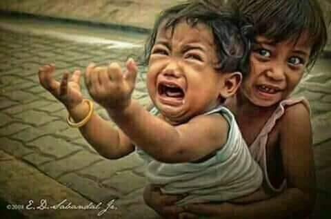 BinduBhusal01's tweet photo. भोकै छु म, दादा मलाई खाना दिनुस्।😨
फाटेको छ लुगा,दादा मलाई नाना दिनुस्।
कति दिन बस्नु  यो सडक पेटिमा रुदै।।😭
हजुरलाइ जस्तै माया गर्ने ,मलाई नि आमा दिनुस् !!😭 https://t.co/VU94K4We65