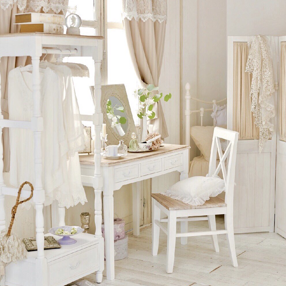 ♡シャビーシック♡白家具