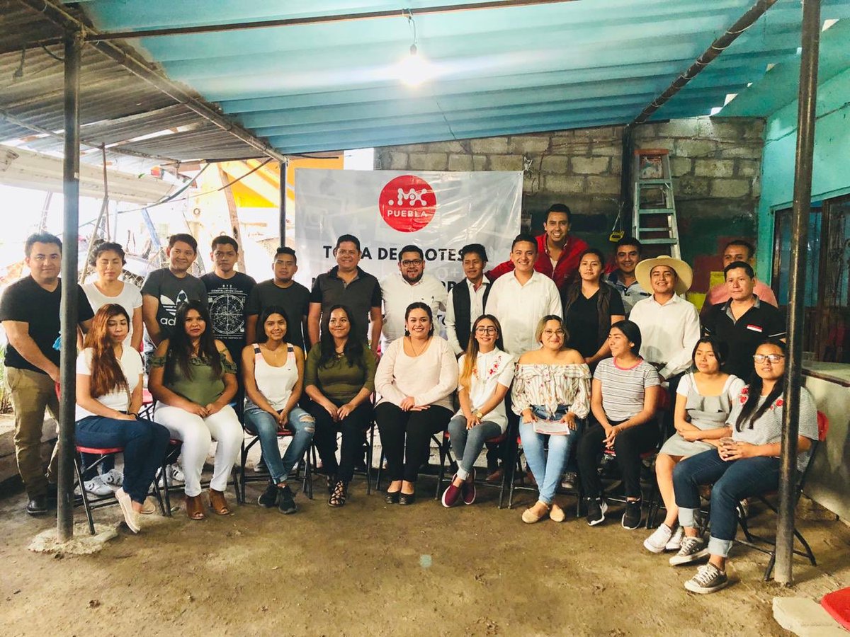 Javier_CasiqueZ's tweet photo. Quiero felicitar a los jóvenes del @PRIMX_Puebla de #Tepeojuma que el día de hoy tomaron protesta al cargo. #ConstruyendoElTriunfo
#VamosJuntosConTepeojuma
@PRIDePuebla https://t.co/lGI4fJDIir