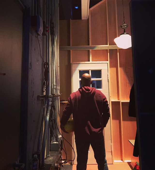 TheBrianMichael's tweet image. Ready. 
#firstPreview #Tinybeautifulthings
#actorslife ift.tt/2H23cbx