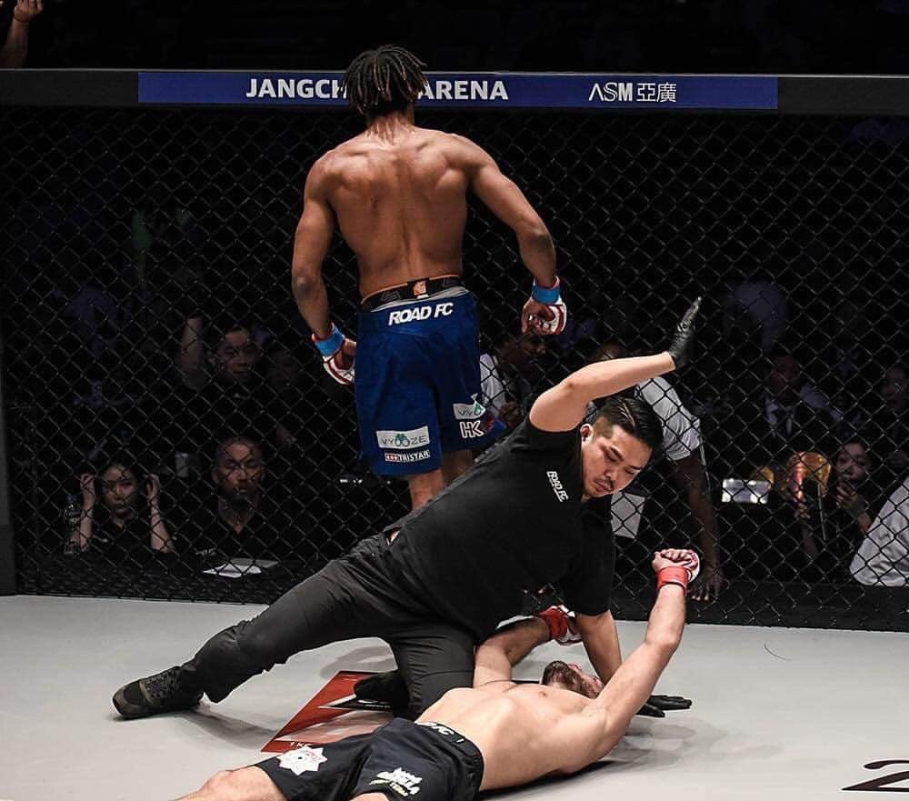 HallyuWebsite's tweet photo. @Barnaoui4 #MMA #Khabib #Juraze #Esed #Korea #RoadFC #RoadFC52
Félicitations 🎊
We deeply appreciate the KO. 🙌🏼 https://t.co/HbLxSY5RMm