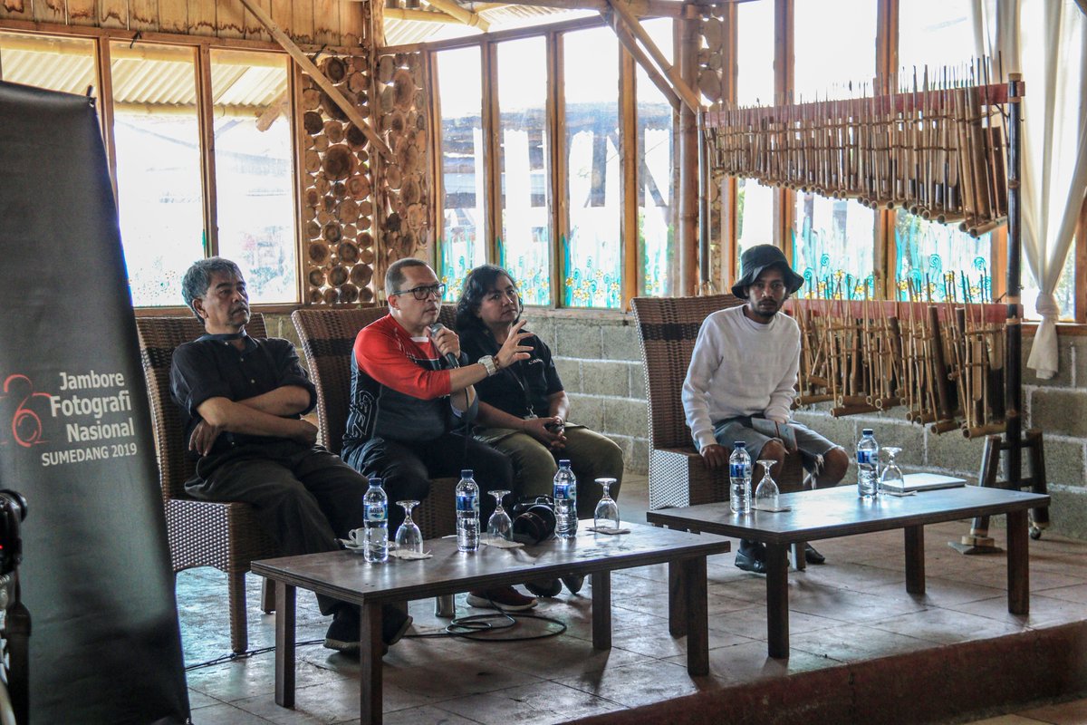 Gurilaps_ID's tweet image. Beberapa foto keseruan dari Jambore Fotografi Nasional (JFN) 2019 yang digelar pada hari Sabtu (16/2/2019) di kawasan wisata Kampung Toga, Sumedang.⁣⁣⁣⁣
⁣⁣
#GURILAPS #PesonaJawaBarat #WonderfulWestJava #jfns2019 #jfnsumedang2019 #sumedangsimpati #hayukasumedang #3