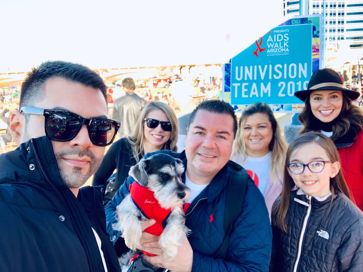 nmasunivAZ's tweet photo. Team @UnivisionAZ presente en la Caminata Contra el SIDA 2019 de Arizona en Tempe Beach Park. #AIDSWalkAZ @auntritas @UniContigo https://t.co/78tnPUmIxp