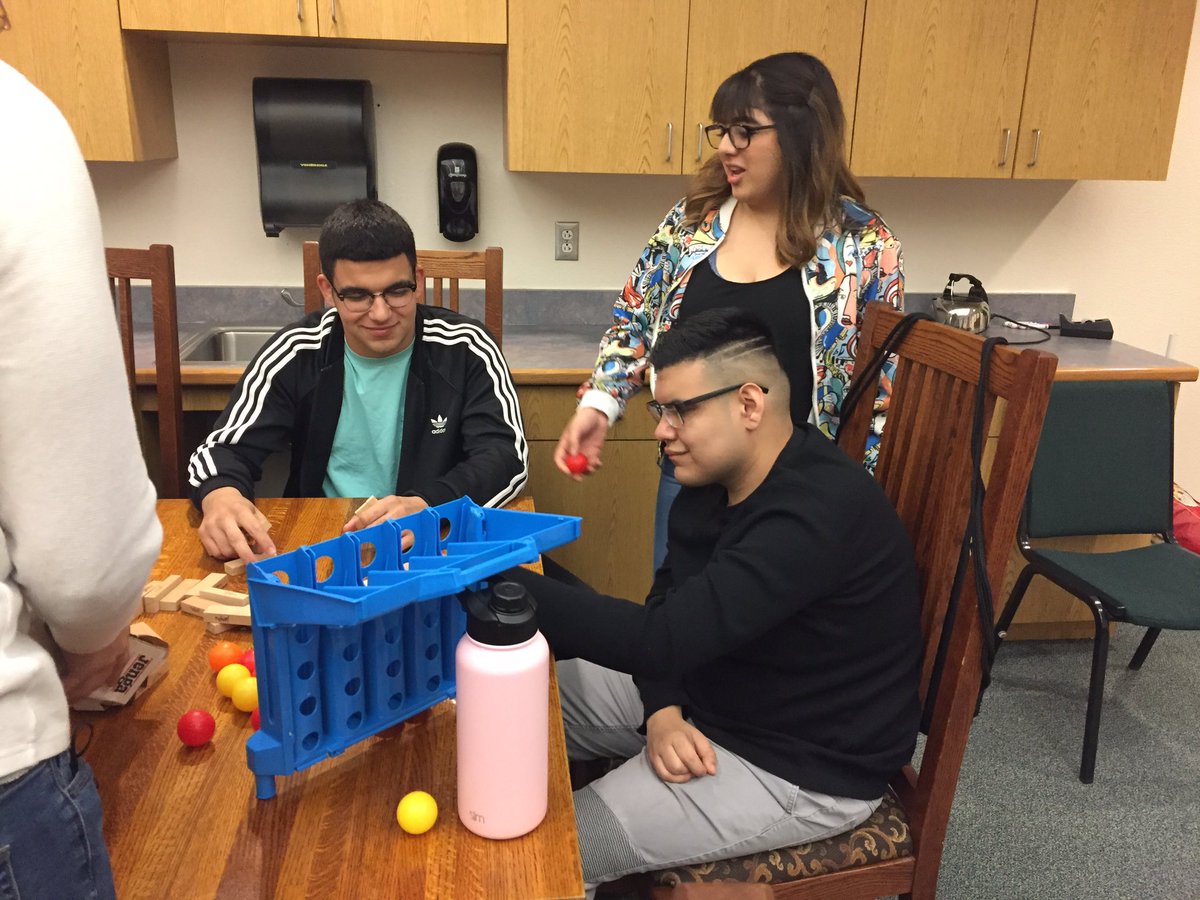MdnBuddies2016's tweet photo. More game day fun! #mdnbuddies #bbaz https://t.co/n26ahnxGbB