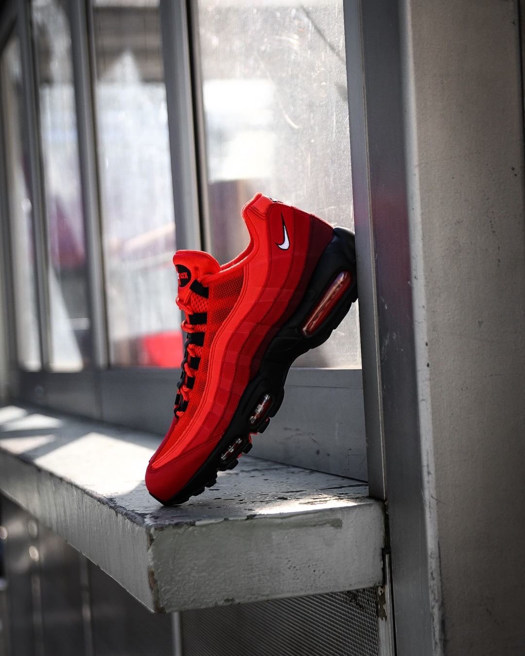 Foot Locker Canada Twitter: "#Nike Air 95 'Habanero Red' #DiscoverYourAir https://t.co/DzGVKw2usf" /