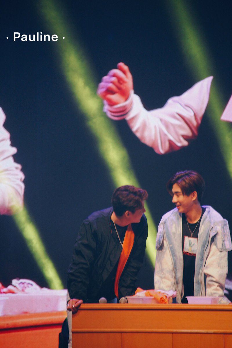zlagain's tweet photo. 2019.2.23🖤❤️
WuHan FM

Perth，your eyes？？🤓
 #PerthSaintSation https://t.co/d1moGS0HPi