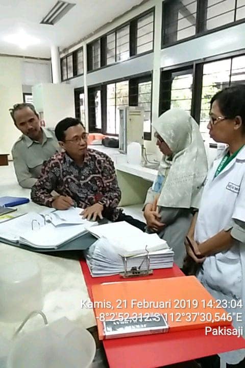 brmpanekakacang's tweet photo. Tim assesment, Dr. Asep Nugraha selaku Lead Auditor melakukan audit kepada 3 LP Balitkabi (LP-518-IDN) yaitu Lab. Tanah dan tanaman, Lab Kimia Pangan, dan Lab Uji mutu Benih.
#laboratoriumpengujian #LP518IDN #iso170252017 #jaminanmutu https://t.co/jFQP0vrkS9
