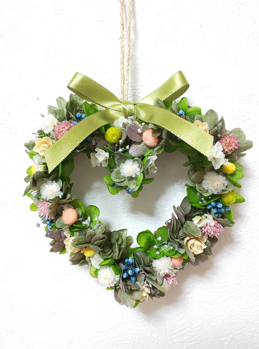 La Mer ラ メール 小花でハートリース ハンドメイド好きさんと繋がりたい ハンドメイド インテリア雑貨 リース ハートリース 小花 プリザーブドフラワー ドライフラワー プレゼント お祝い 飾り 可愛い 手作り ハート グリーン T La Mer ラ メール 小花でハートリース ハンドメイド好きさんと繋がりたい ハンドメイド インテリア雑貨 リース ハートリース 小花 プリザーブドフラワー ドライフラワー プレゼント お祝い 飾り 可愛い 手作り ハート グリーン T