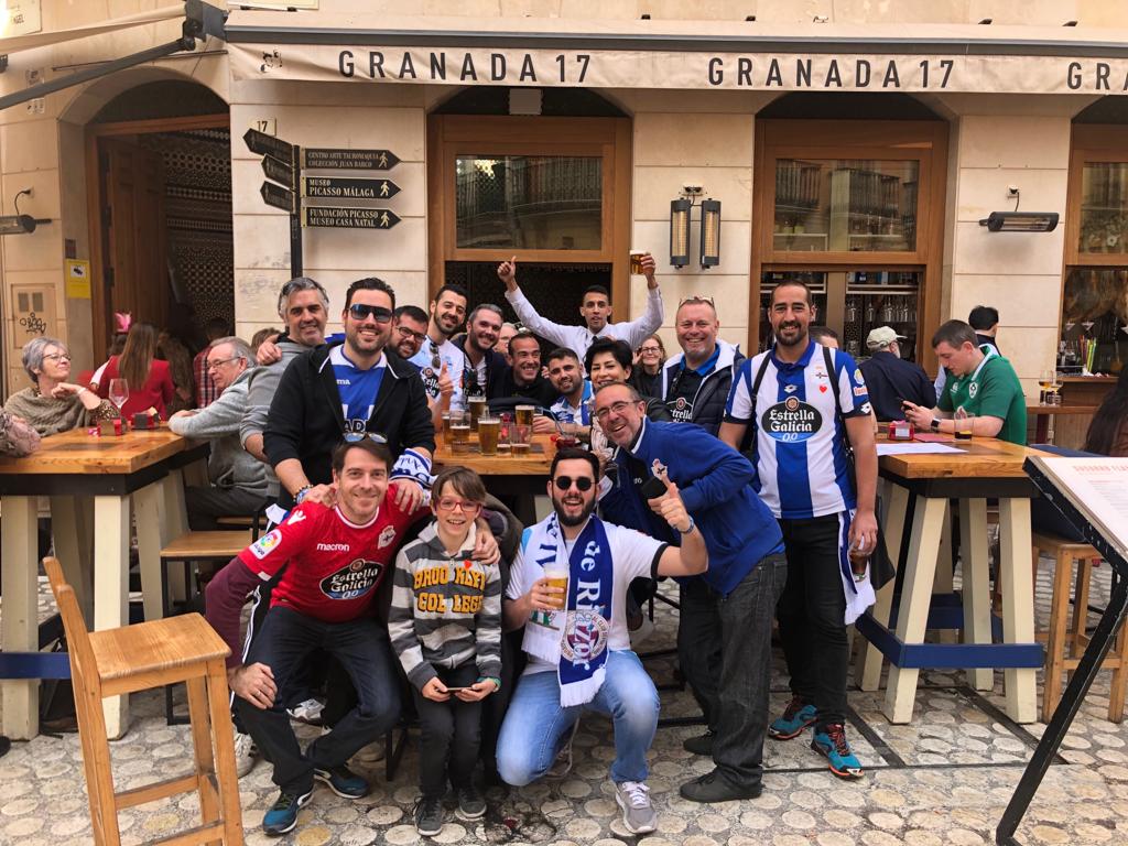 SurdeRiazor's tweet photo. De previa por Málaga. #ASDR1819 https://t.co/HHAlEL4tyx