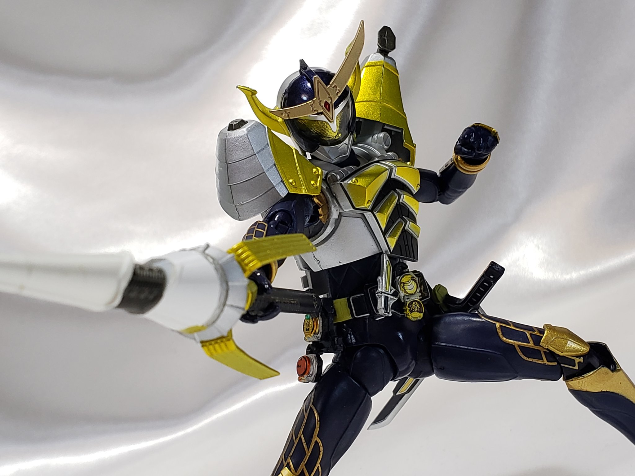 彰羽 スヱヨシ ニチアサフィギュア改造部 仮面ライダー鎧武 バナナアームズ完成 あれ これバナナアームズイケるんじゃね と思って2時間で完成 いや これはいい 買ってから約4年強 いつかバナナアームズ作りたいなー思ってたら 彰羽 スヱヨシ ニチアサフィギュア改造部 仮面ライダー鎧武 バナナアームズ完成 あれ これバナナアームズイケるんじゃね と思って2時間で完成 いや これはいい 買ってから約4年強 いつかバナナアームズ作りたいなー思ってたら