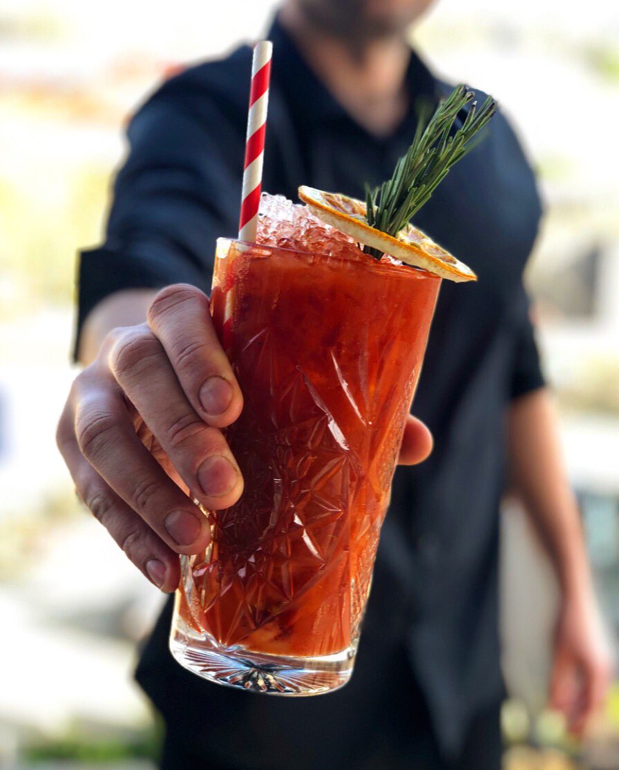 What Sunday’s are made for!! #harissa #bloodymaria 🙌 🍅