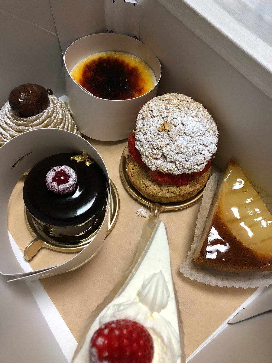 Ahz 確か豊郷町やったと思う ケーキ屋さん フラスコさんのケーキ ここのケーキはホンマに美味しい