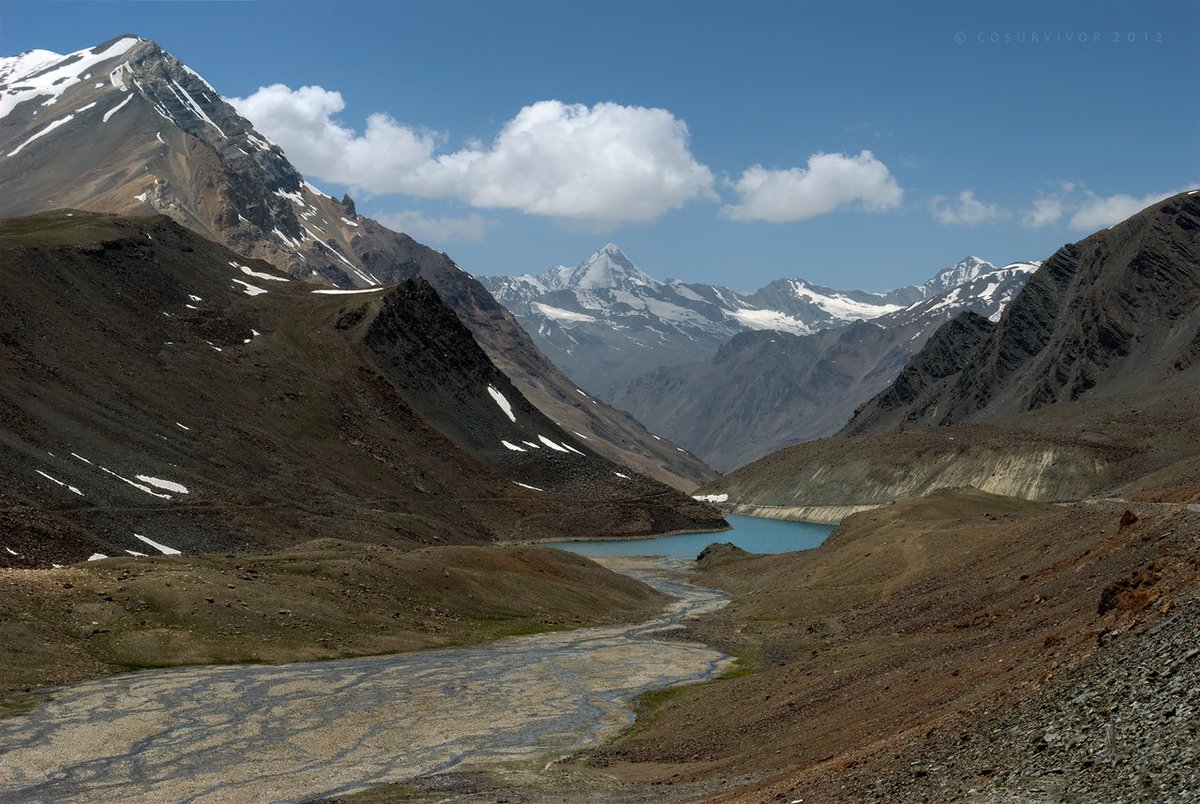 indiapicturesXL's tweet photo. RT @UnboxingH: RT @_cosurvivor: Glacial Waters - Surajtal

#surajtal #lake #baralacha #himalayas #letsgoriding #himachal #ladakh #travel #roadtrip #royalenfield #nature #landscape #mountains #IncredibleIndia #natgeotravel #lonelyplanet #indiapictures #ex… https://t.co/ejIGaVYAd6