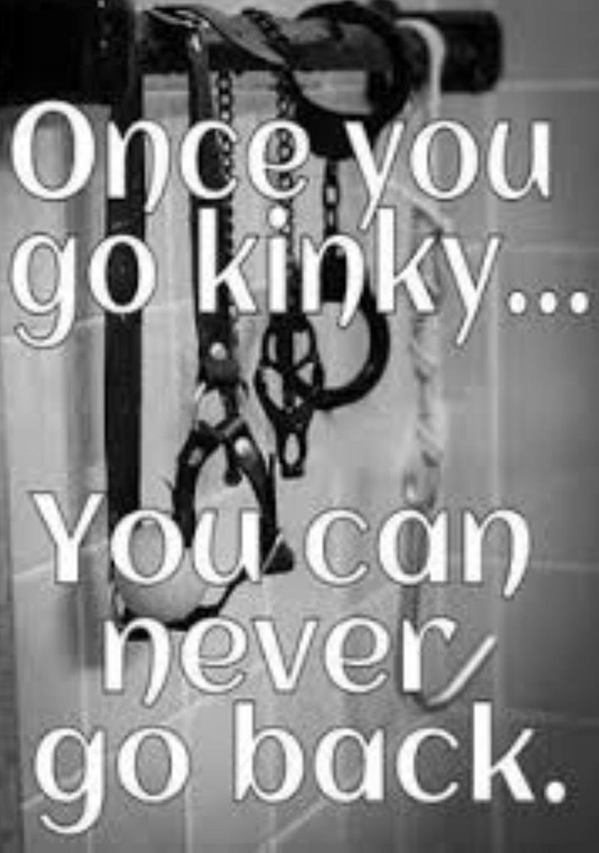 Ahmed49390627's tweet photo. All of us should admit this! @DUBAIxMISTRESS #mood #footslave #slave #iobey #ibowdown https://t.co/gGBk2ucA1S