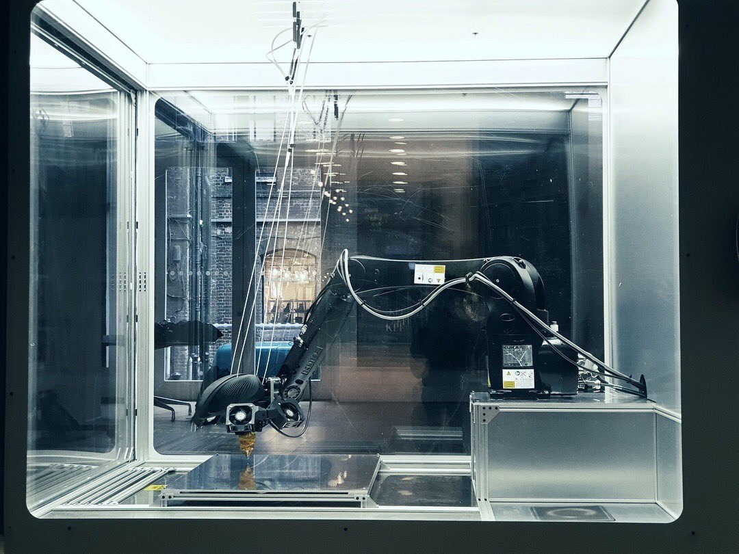 The Ai Maker fleet is growing! The newest addition of the factory of the future is in London. 
Ai Maker is Ai Build’s technology package for businesses: a complete bundle of software, hardware and infrastructure for autonomous large scale 3D printing. ai-build.com/technology.html