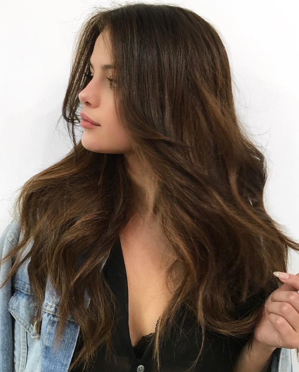 skinnysel's tweet photo. unpopular opinions: Selena Gomez edition !? https://t.co/u1H88uil93