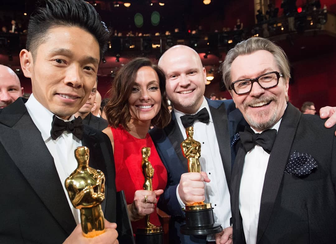 1 year ago the @DarkestHour #makeupartist winning team @TheAcademy 👍
@kazustudios @LucySibbick #DavidMalinowski #Oscars #AcademyAwards