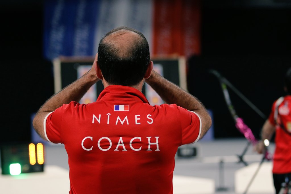 Jean-Charles Valladont, vice-champion olympique à Rio et N°1 mondial en 2017 de tir à l'arc <a href="/FFTiralArc/">Fédération Française de Tir à l'Arc</a> est présent #vendéspace pour encourager notamment les jeunes finalistes de son club de Nîmes. Il participera tout à l'heure  à la remise des médailles.