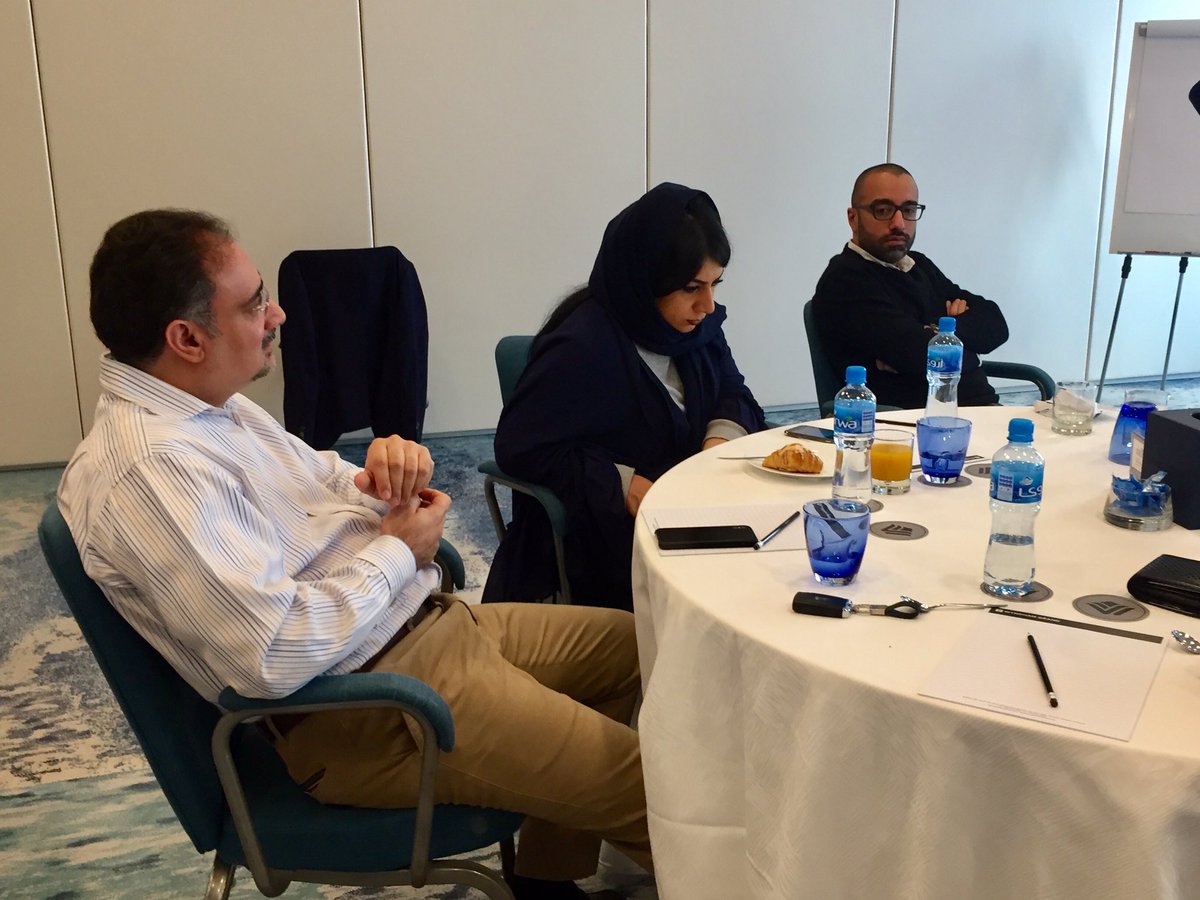 bfd_bh's tweet photo. اجتماع مجلس أمناء المؤسسة البحرينية للحوار لوضع الخطة الاستراتيجية للمؤسسة
23-02-2019
.
#bfd_bh https://t.co/lixNiAuUdG