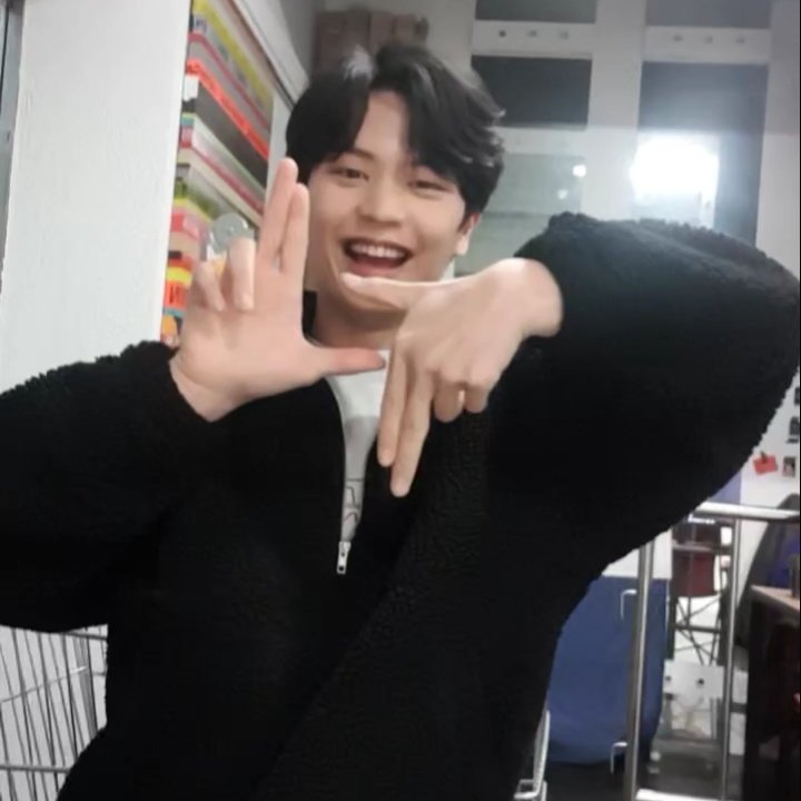 imstarsikkie's tweet photo. My babies 😭😭💙💙 #4TOB https://t.co/eXRG5L7QKh