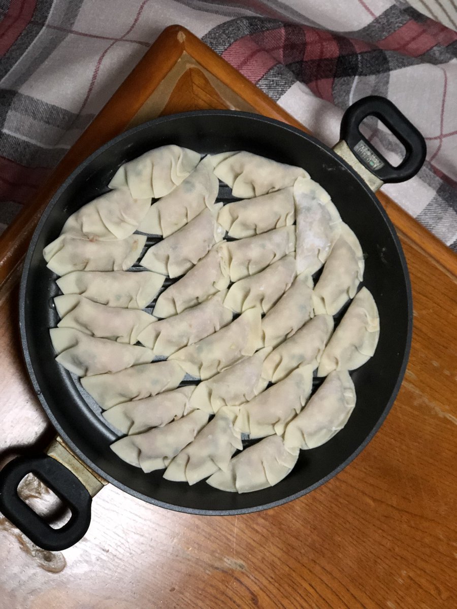 Hashtag パリッとマン Na Twitteru