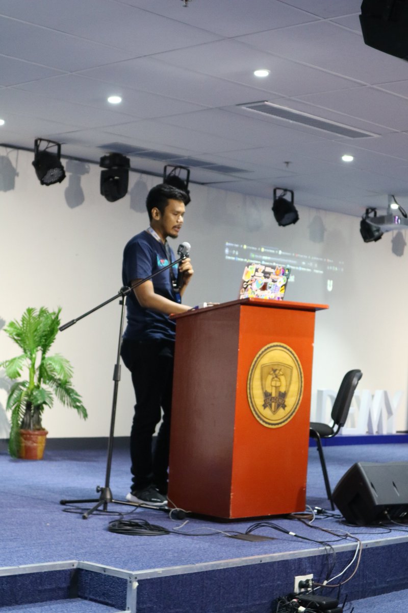 pythonph's tweet photo. #HappeningNow 

Turn your Flask App into Asnyc using Quart by @rubiagatra 

#PyConAPAC2019
#ContinuousImprovement
#PythonPH
#PythonIsForever https://t.co/euB2oQCRfo
