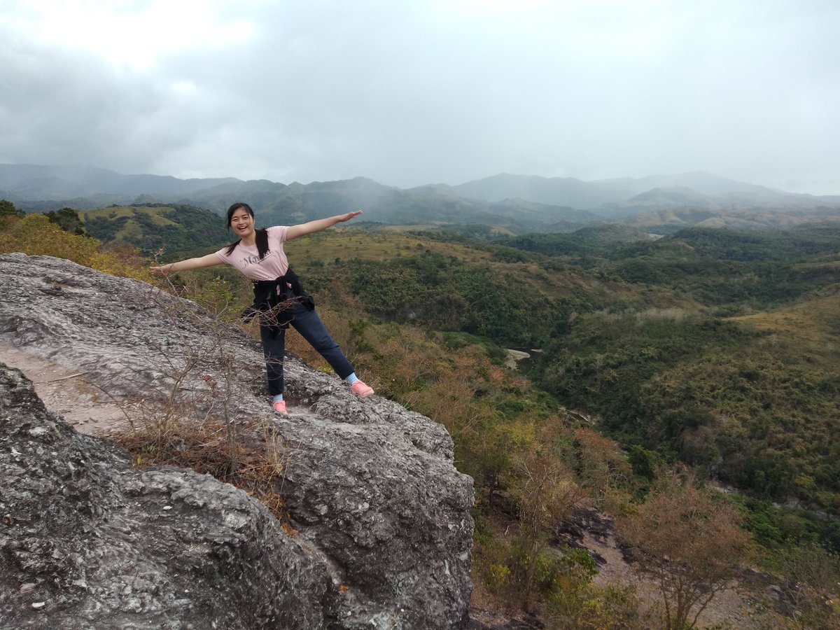 ellecapric's tweet photo. senpai Dante, please notice me #Gulapanatics
#FirstSummit with the best Secret Org UPM SOC!!!
ty hike mates ❤️🤗 sml!! https://t.co/c8uGRUR6Q5