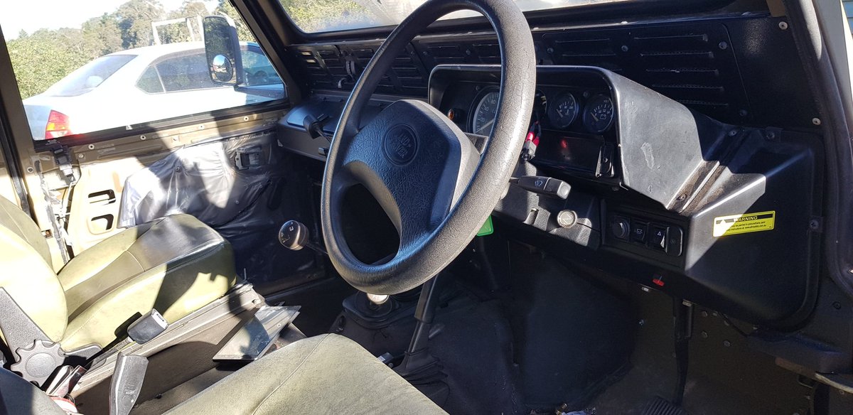 The dash is back together on 'The Queen' electric Perentie. 
#feelingconfident
#dontwanttojinxmyself !!

#Ginninderry 
#electriccar 
#electriclandrover
#electricperentie
#AEVA 
#CanberraEV