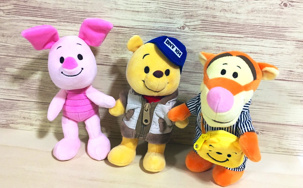 小さい頃の夢はぬいぐるみ屋さん はじめまして ぬいもーずのプーさん達を買いました これからぬい撮りや好きなことをツイートしていきたいと思います よろしくお願いします O ぬいぐるみ ぬいどり ぬい撮り ぬいもーず ぬいもーずプー
