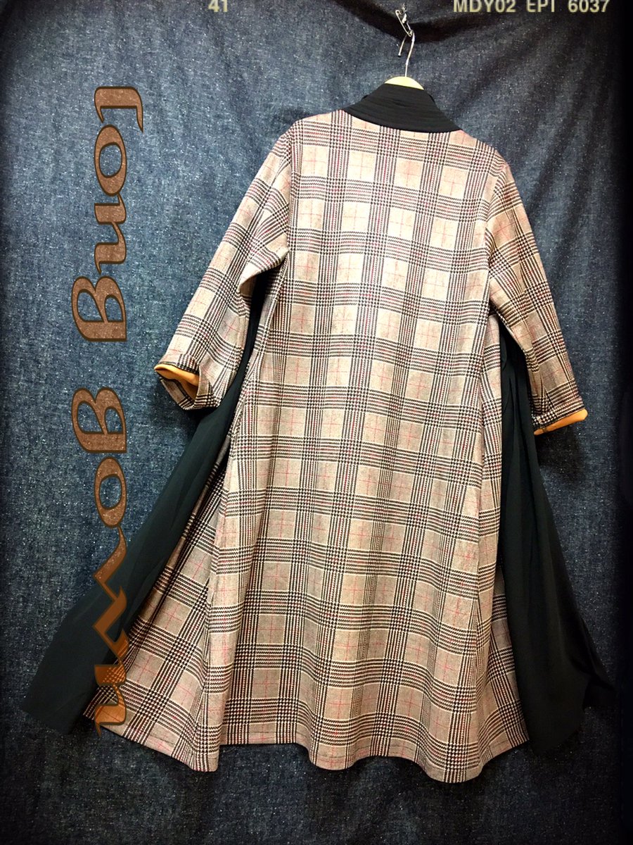 Kaya Select Remake グレンチェック柄の ロングガウン入荷しました タックデザインの襟元は ブラックのシフォン素材 ラストセール 中野ブロードウェイ 古着屋kaya セレクトショップ 80sヨーロッパ古着 オリジナルリメイク