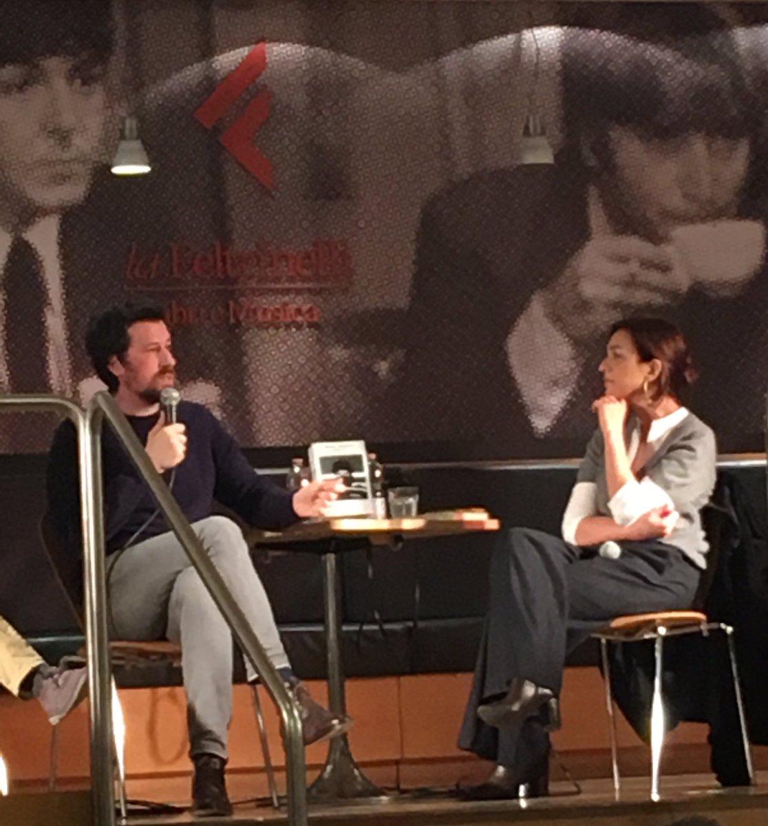 EricaDifra81's tweet photo. @marcomissiroli @dariabig @giorgiofontana presentarono ieri #fedeltá @Einaudieditore presso la @LaFeltrinelli piazza Piemonte #milano , buona lettura a tutti 👏🏻👏🏻👏🏻🍀😍🥃 https://t.co/Rg1iZ96vFZ