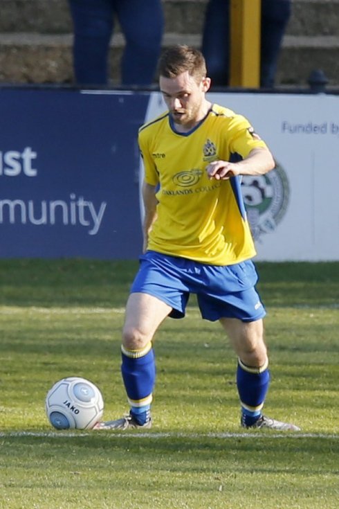 Caught up with <a href="/james_ewington/">James Ewington</a> yesterday after his debut and the new <a href="/stalbanscityfc/">St Albans City FC</a> striker told me he felt perfectly at home in the @TheNationalLge South despite his rapid rise up the divisions. Confident the goals will come.
hertsad.co.uk/sport/st-alban…