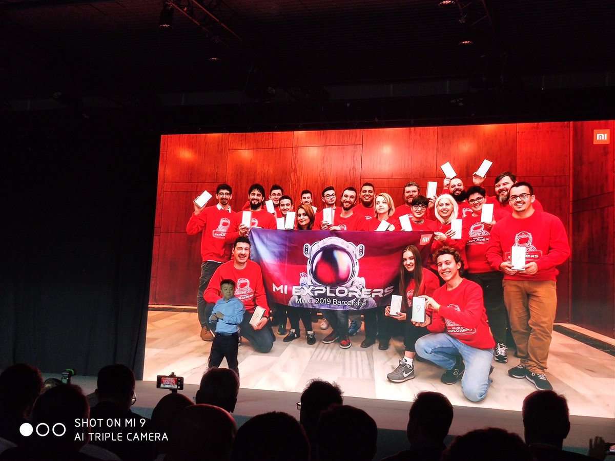 javieramiro's tweet photo. Comenzamos la presentación de Xiaomi! #MiExplorers #MakeItHappen @micommes @XiaomiEspana @xiaomi https://t.co/Z8PT0VfKZY