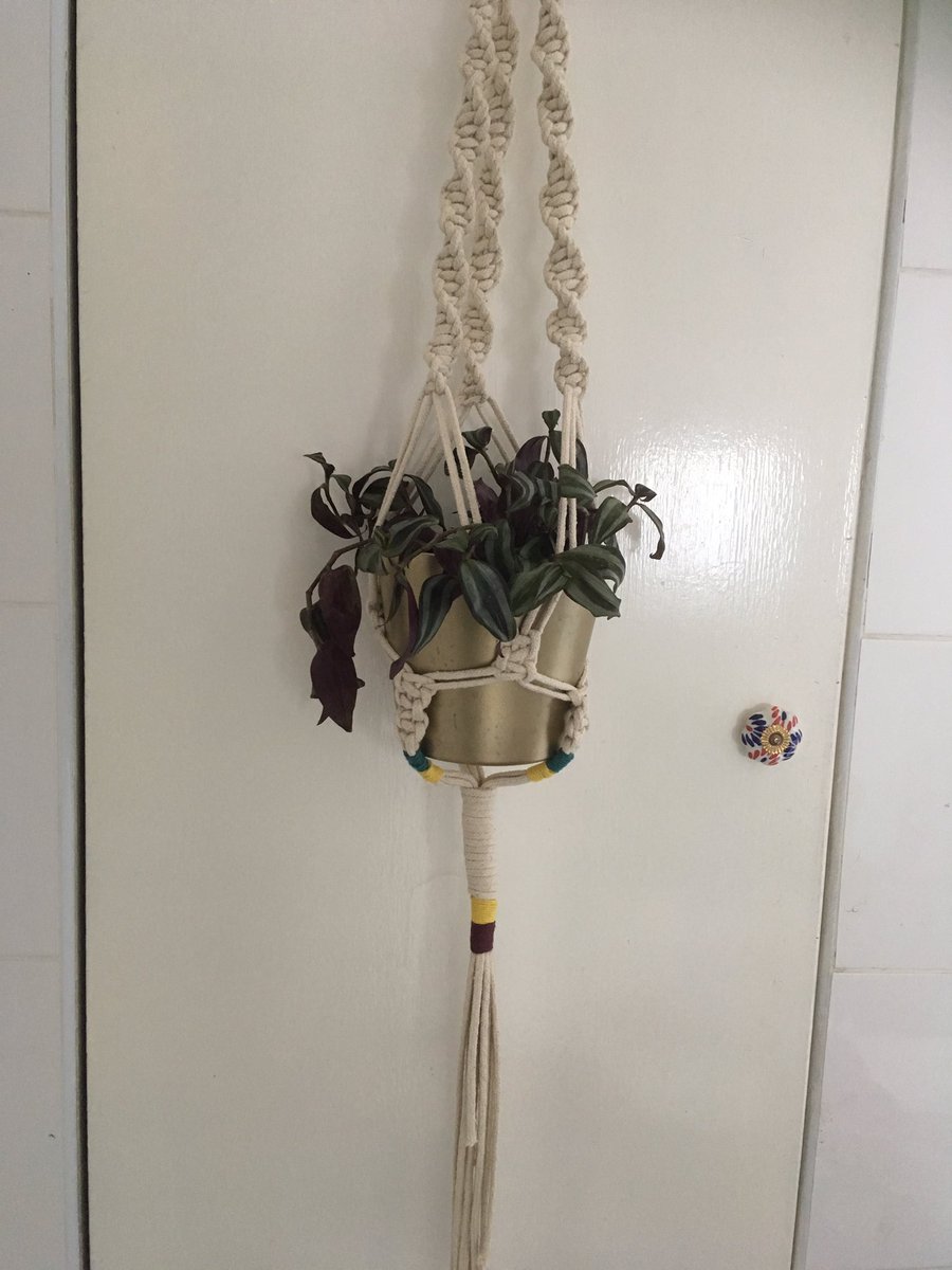 emmagakdag's tweet image. #70sthrowback #learntanewskill #macrame