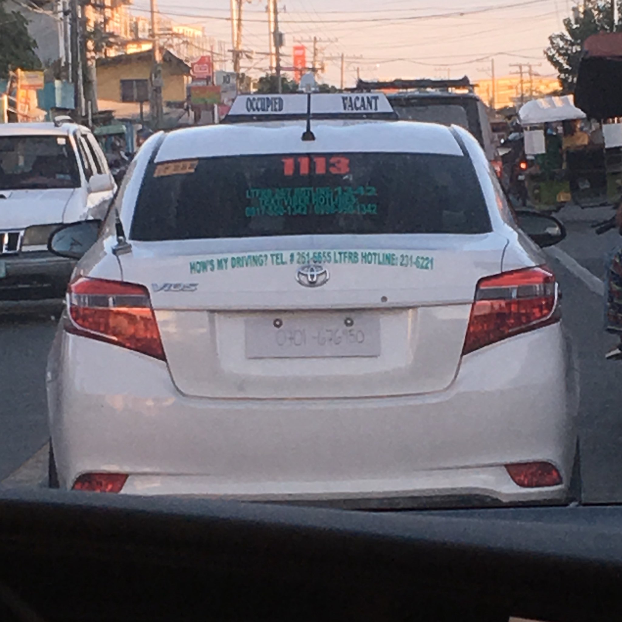 みなみのしま 見辛いけど手書きのナンバープレート