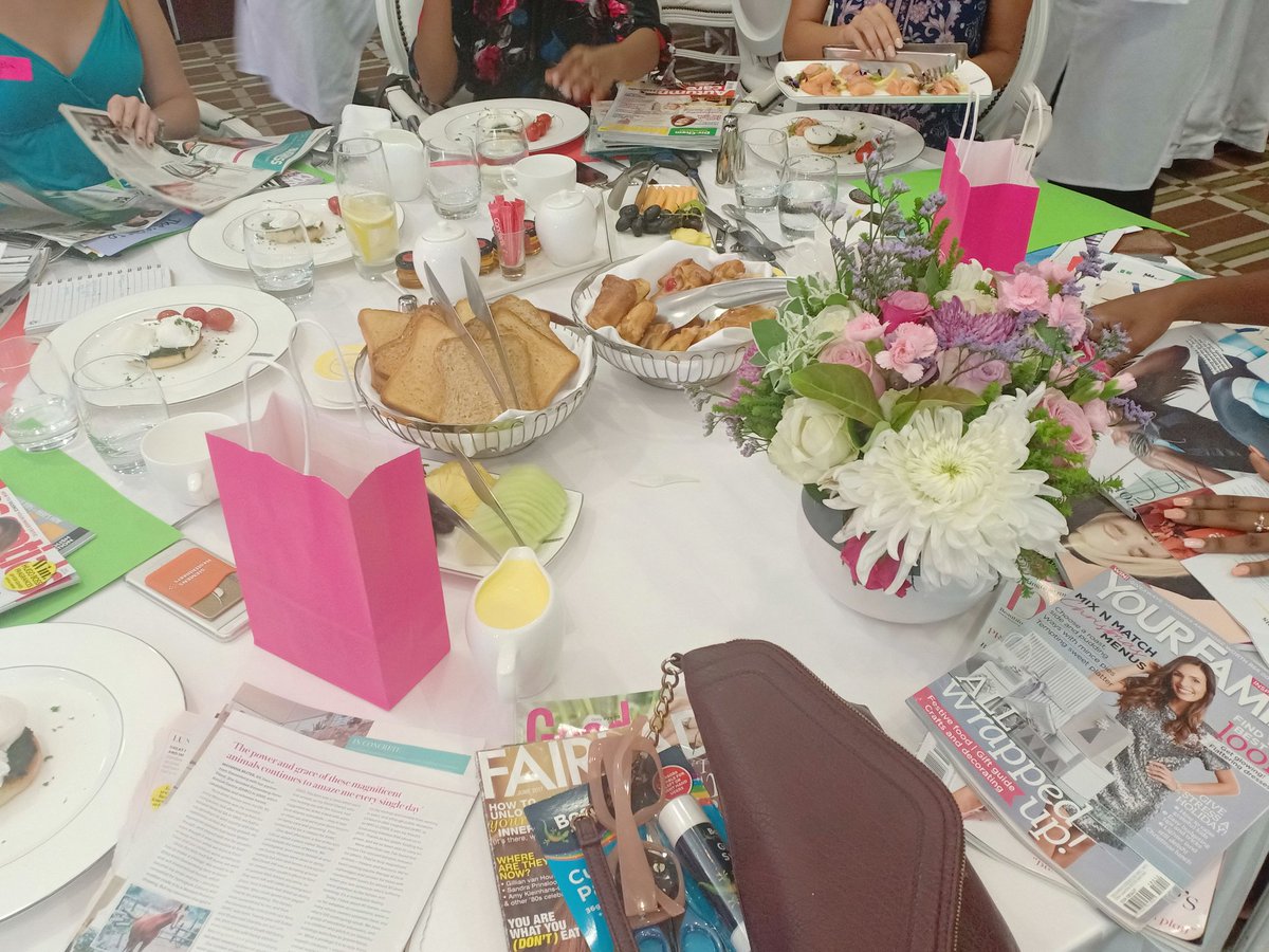 DreamGirlsAcad's tweet photo. Vision boarding and brunch #DurbanMentorshipLaunch @CanHCZA @RebeccaKano https://t.co/k29WSTTyMR