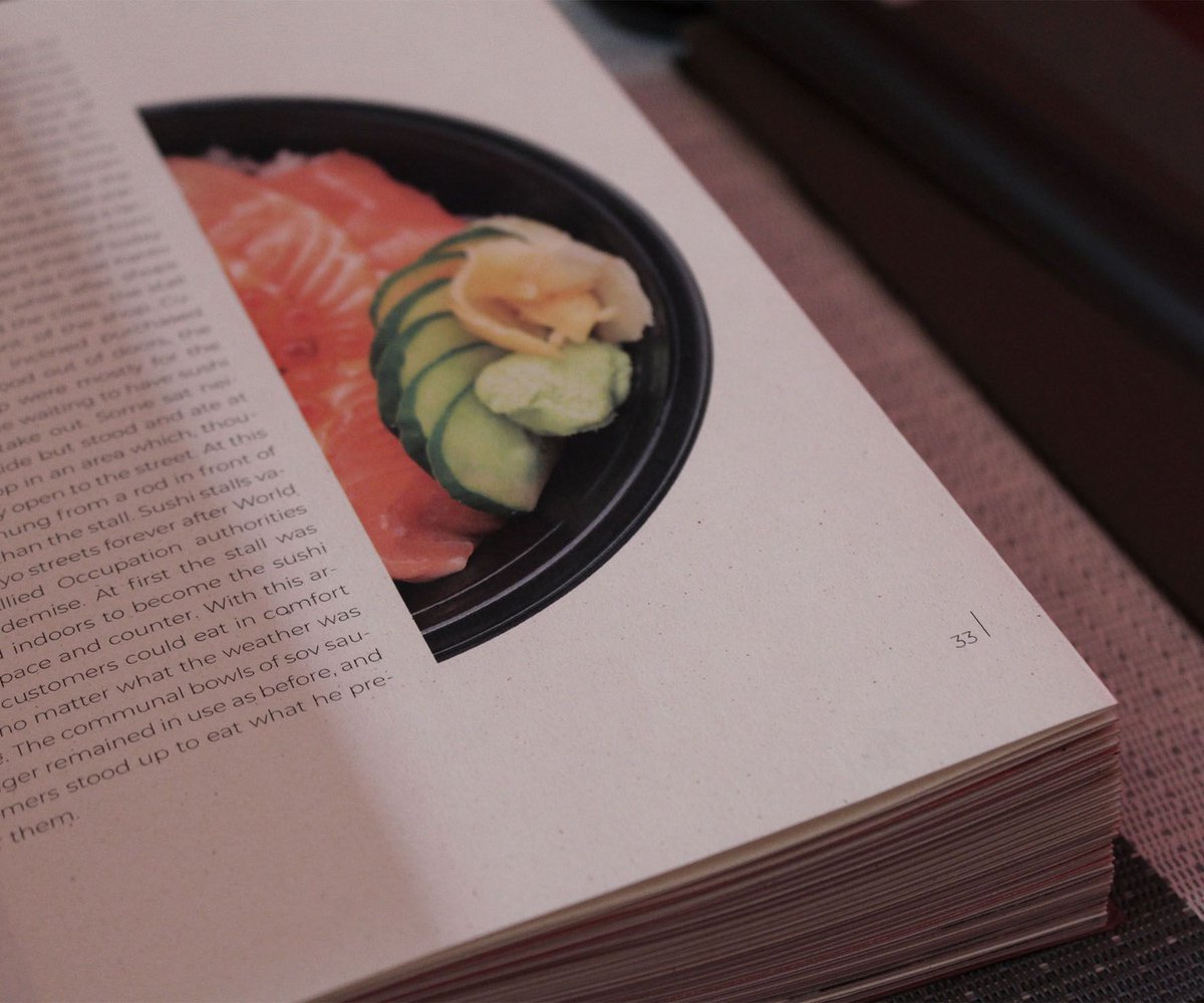 favini_en's tweet photo. Sushi makes a sustainable imprint on paper.
This project by Gaia Calamandrei for @labafirenze is printed on #CrushFavini - the ecological paper produced by replacing 15% of cellulose with citrus residues.
Edited by Concretipo with Japanese binding. https://t.co/Jgwy4xcnDY