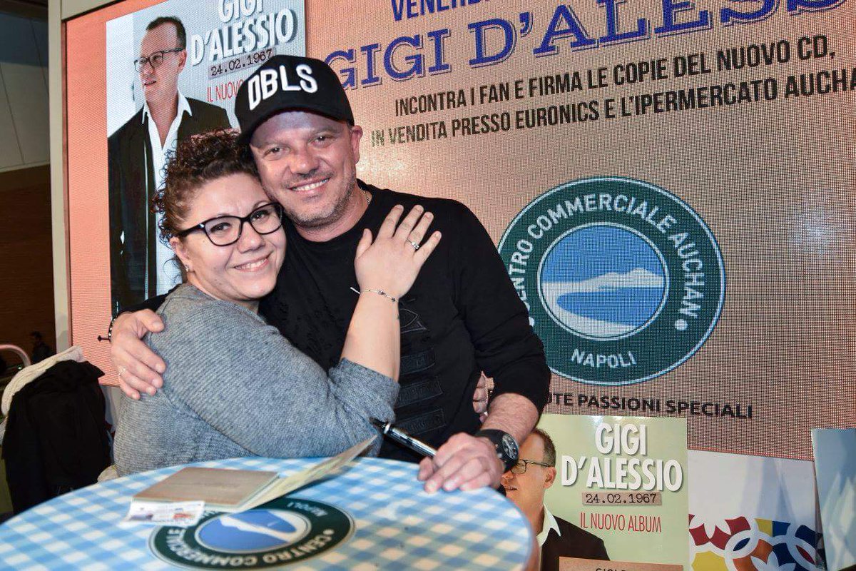 DAlessiana93's tweet photo. @_GigiDAlessio_ tu. M si trasut chianu chian, e non sai ca si vnut e cas rint o cor mi❤ #BuonCompleannoGigiDAlessio https://t.co/uhkMkfEhEI