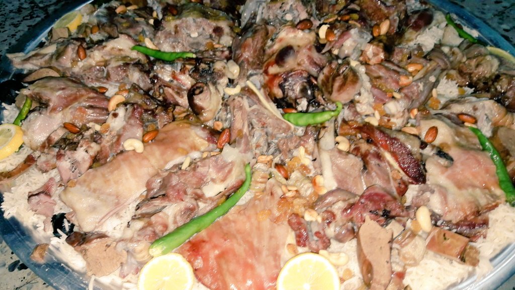 مطبخ حنيذ العرب/ جده tweet media