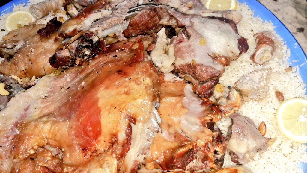 مطبخ حنيذ العرب/ جده tweet media