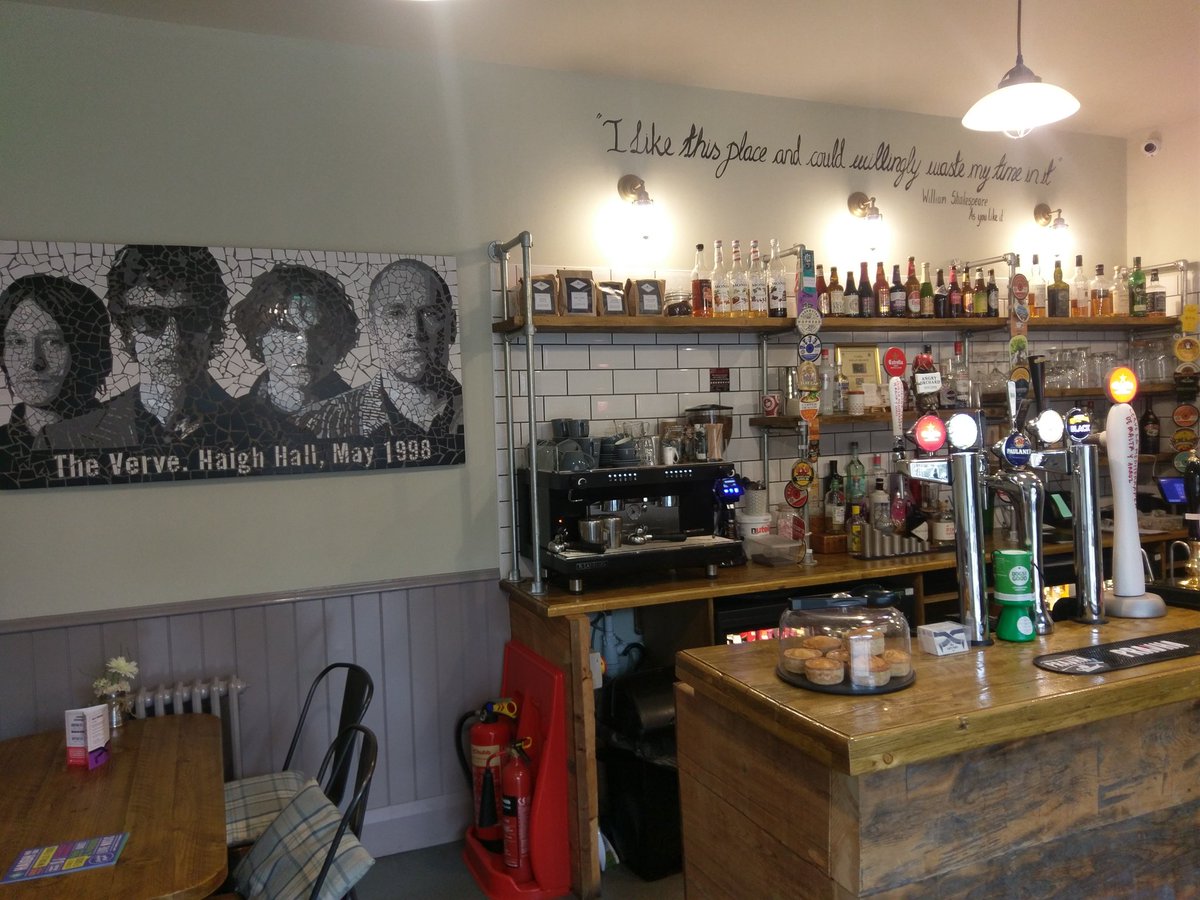 TwoLeftFeetTap's tweet image. " I like this place and could willingly waste my time in it" William Shakespeare And the sun has got his hat on and we are open til 6pm. Just saying.