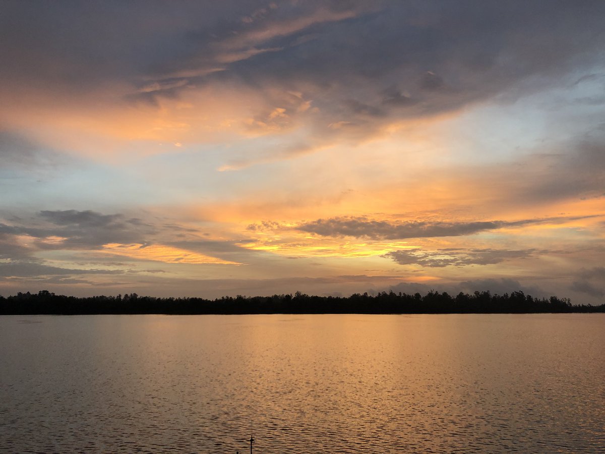 King___sley's tweet image. I wake up to some of the best views #zeroedit