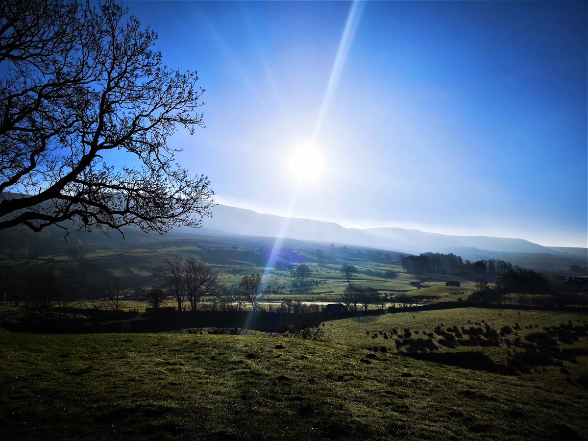 VisitUpperEden's tweet photo. Beautiful morning in the Valley #Mallerstang #KirkbyStephen #WestmorlandDales #Cumbria #YourTimeToExplore @EarthandClouds @ThePhotoHour #StormHour https://t.co/S8ItDOlhw2