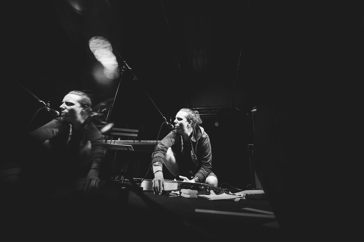 In two weeks time Sun March 10:  concert will present three duos where the musicians will employ/utilise (self)-resonating feedback systems.
Set 1:

Phil Durrant 
Richard Scott 

Set 2:

Luigi Marino 
Mark Wastell 

Set 3:

Alice Eldridge 
Chris Kiefer 

hundredyearsgallery.co.uk/durrant-scott-…