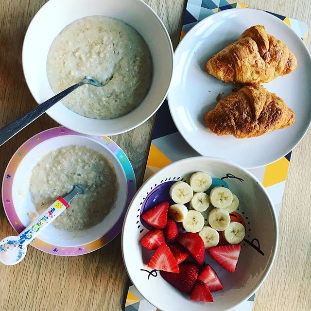 Daddy’s in bed with a hangover so I thought I’d make a leisurely Sunday breakfast for Willow and I. Nice idea right? She took one look at it and said, No like that mummy. I want sausage roll.” I officially give up 🤦🏼‍♀️ #breakfast #sundayfunday #toddlerl… ift.tt/2VhU9qY